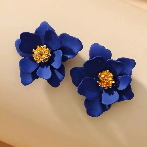 Jewelry - Blue 3D Elegant Flower Earrings